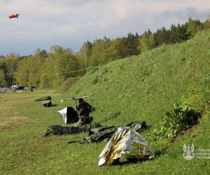 Żołnierze uczyli się maskowania przed dronami. Jedna rzecz szczególnie daje radę. Sprawdza się również w terenie zurbanizowanym