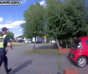 Brawurowy pościg i strzały w Twardogórze. Mężczyzna próbował staranować radiowóz 