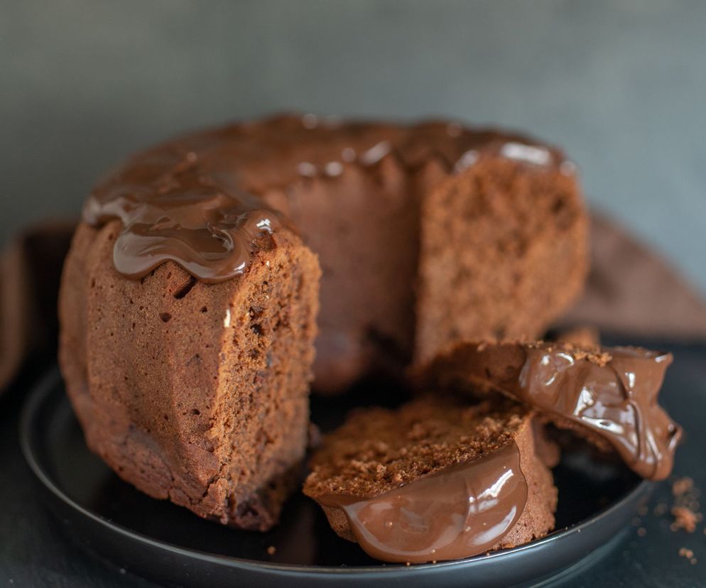 Jogurtowa babka z budyniem