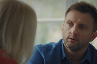 	M jak miłość odc. 1785. Bartek (Arkadiusz Smoleński), Dorota Kawecka (Iwona Rejzner)