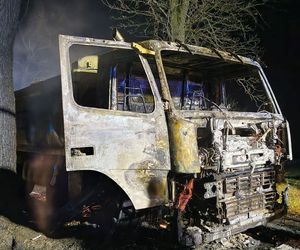Ciężarówka płonęła jak pochodnia! Droga była zablokowana