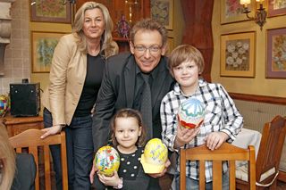 Jacek Borkowski pokazał dorosłe dzieci. Podobni do znanego taty?