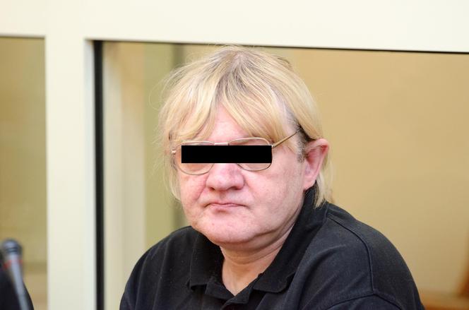 PEDOFIL-MORDERCA NARZEKA, ŻE PRZEZ TRYNKIEWICZA ZABRALI MU KOMPUTER.