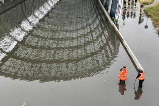Trasa Armii Krajowej zalana wodą 