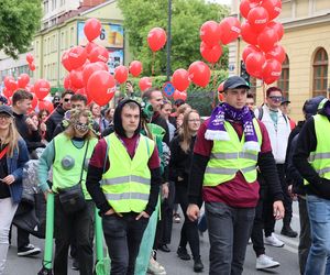 Kosmiczny korowód studencki przeszedł 9 maja ulicami Lublina