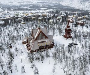 Kiruna w Szwecji. Miasto, w którym zima nigdy się nie kończy
