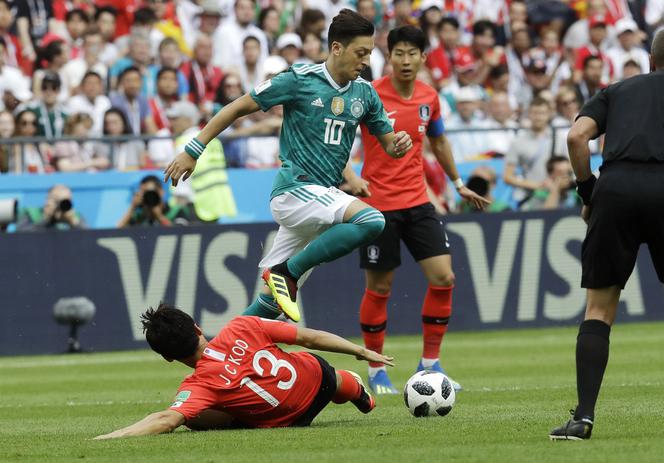 Grupa F: Mecz Korea Płd-Niemcy. Koo Ja-cheol i Mesut Ozil