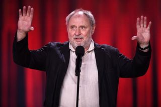 Andrzej Grabowski po operacji bariatrycznej zaskakuje w Sopocie. Sprawdź, co teraz je popularny aktor