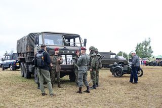 Fani militariów bawili się na tarnogórskim pikniku. Mamy zdjęcia