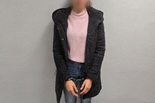 Nalot policji na ogródki działkowe. Zatrzymali 33-latka i jego żonę. 9-miesięcznę niemowlę wciągnięte w przestępczy proceder