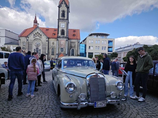 Zlot pojazdów zabytkowych Tarnowskie Góry