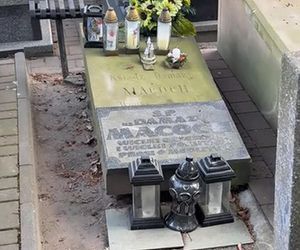 Tak wygląda grób księdza Damazego Macocha. Trafił do więzienia za zabójstwo [ZDJĘCIA].