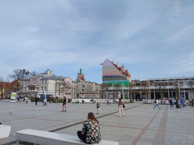 Wielkanoc w Sopocie. Tłumy turystów przyjechały, by spędzić święta nad morzem 