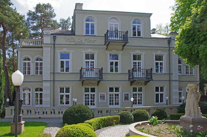 Nie musisz jechać do Ciechocinka. Ten uzdrowiskowy kurort leży tuż pod Warszawą