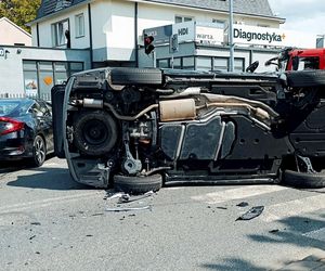 Kobieta staranowała toyotę