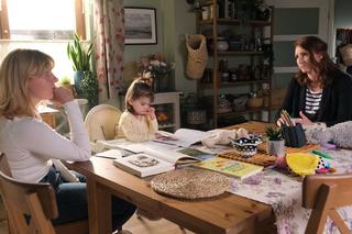 M jak miłość odc. 1675. Ula (Iga Krefft), Beata (Izabela Warykiewicz), Kalinka (Oliwia Kępka)