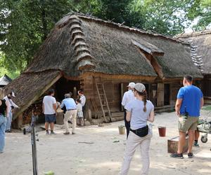 W Muzeum Wsi Lubelskiej w Lublinie trwają zdjęcia do filmu  pt. „Zegar” 