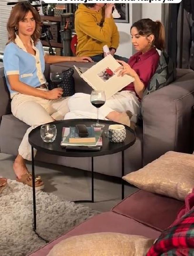 M jak miłość. Kama (Michalina Sosna), Aneta (Ilona Janyst)