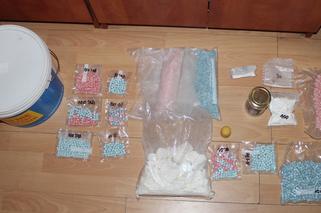 Tysiące tabletek i kilogram amfetaminy! 32-latek z Pyrzyc może trafić na długo za kratki