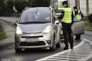 Poranne kontrole drogówki, znów niestety, z efektami