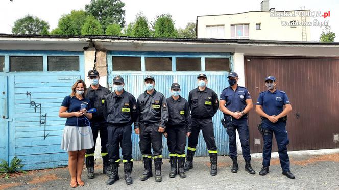 Piękny gest policjantów ze Śląska. Urodzinowa niespodzianka dla małej Madzi 