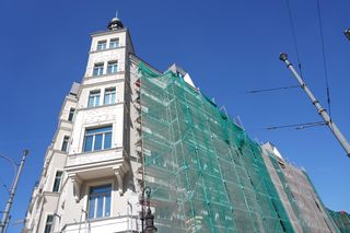 Przebudowa kamienicy znajdującej się na rogu ulic Szkolnej i Podgórnej