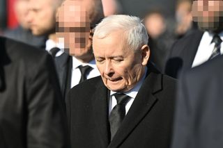 Pogrzeb Barbary Skrzypek. Prezydent Andrzej Duda, Jarosław Kaczyński i inni politycy PiS w kondukcie żałobnym w Gorlicach [ZDJĘCIA]