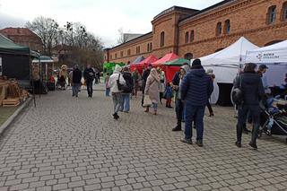 III Olsztyński Jarmark Wielkanocny. Mieszkańcy tłumnie odwiedzili Kuźnie Społeczną