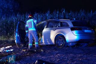 Dwie osoby nie żyją po wypadku traktora i osobówki za Śniadowem [FOTO]