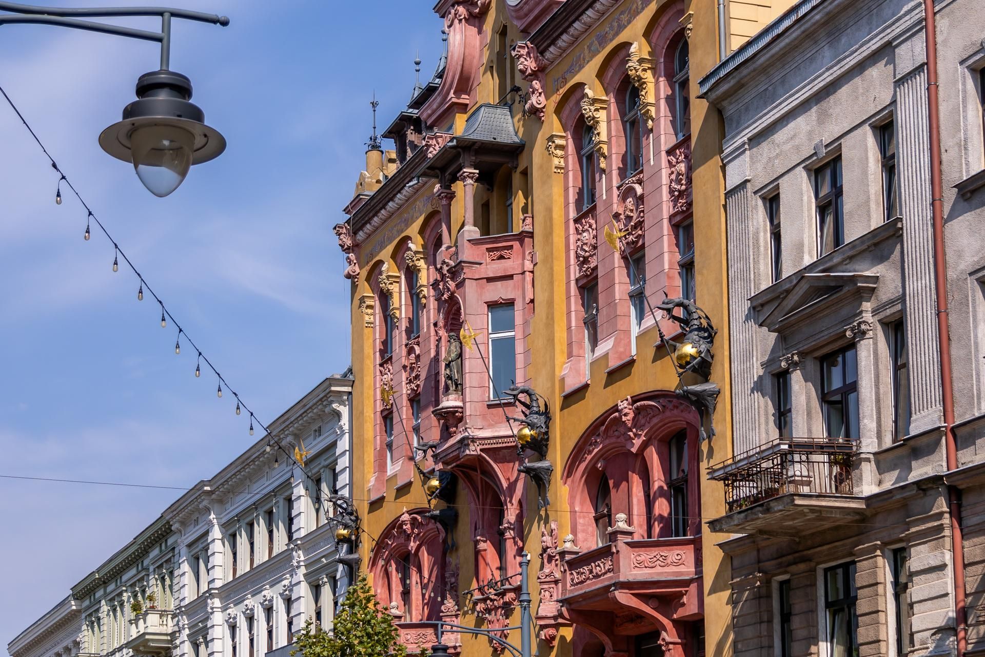 Kamienice przy Piotrkowskiej w Łodzi