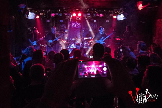Muzyka na żywo w Warszawie: w tych barach posłuchasz ciekawych zespołów i miło spędzisz czas [GALERIA]