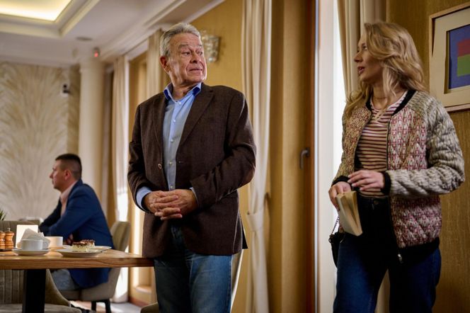 Na Wspólnej odc. 4013. Łucja Agier (Magdalena Kaczmarek), Witold Strzelecki (Roch Siemianowski)