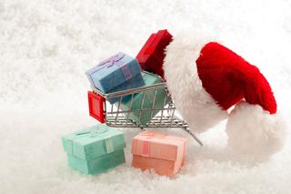 Sklepy otwarte 25 grudnia 2022. Gdzie zrobić zakupy w Boże Narodzenie? Do której? 