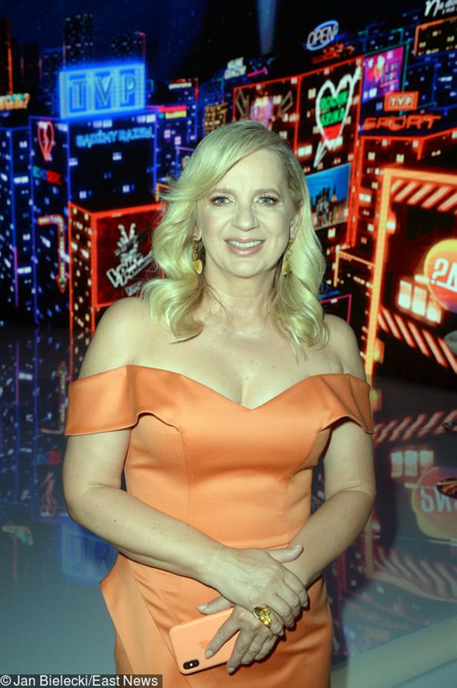 Marzena Rogalska kusi dekoltem 