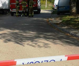 Broń i materiały wybuchowe w mieszkaniu. Konieczna ewakuacja bloku w Olsztynie