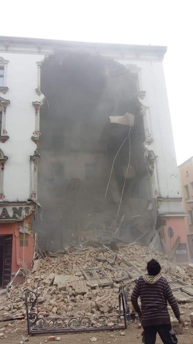 Katastrofa budowlana w centrum Rybnika. Zawaliła się część kamienicy "Świerklaniec"