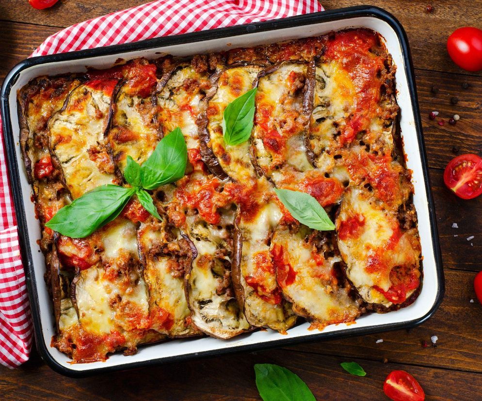 zapiekanka makaronowa z bakłażanem i cukinią