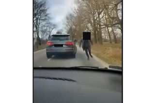 Sołtys Kątów Rybackich zaatakował innego kierowcę! Szokujące nagranie trafiło do sieci