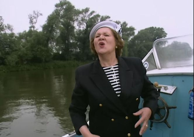 Patricia Routledge, niezapomniana Pani Bukietowa z serialu „Co ludzie powiedzą?”