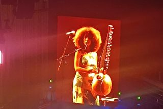 Shawn Mendes wrócił do Polski. Fani pokazali, że tęsknili! [Relacja z koncertu]