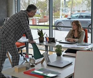 Pierwsza miłość odc. 4067. Artur (Łukasz Płoszajski), Berenika (Maria Konarowska)