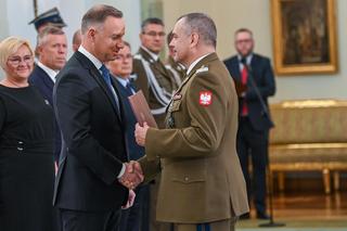 Gen. Kukuła przyjmuje nominację od prezydenta Dudy
