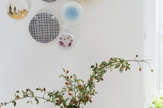 Zegar ścienny: przedmiot użytkowy i ozdoba