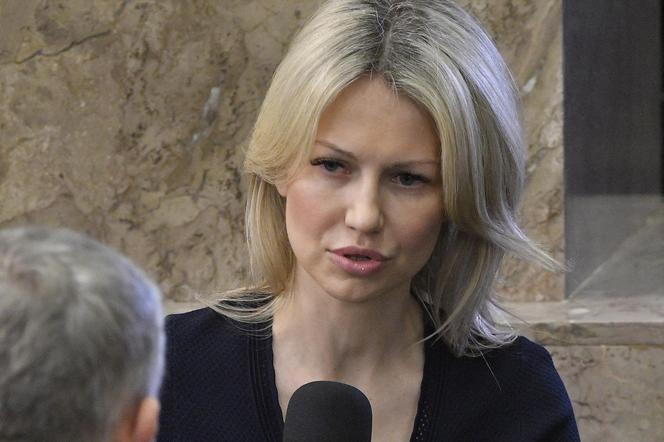 Magdalena Ogórek wyznała fanom, że wyjeżdża z Polski. Potem musiała się tłumaczyć
