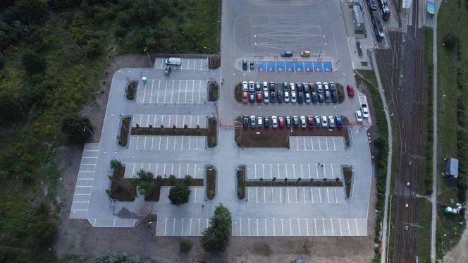 Nowy parking przy pętli Turkusowa