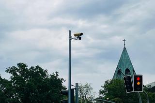 Montaż kamer systemu Red Light na Rondzie Solidarności w Nowym Sączu