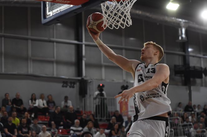 Legia Warszawa wygrała 87:76 z Energą Czarnymi Słupsk