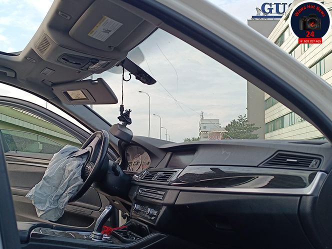 Wypadek w Al. Jerozolimskich. Kierowca z epilepsją wjechał w barierki