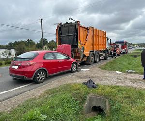 Poważny wypadek w Parszowie. 60-latek stracił nogę