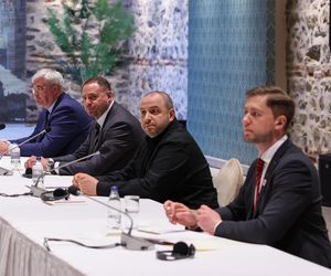 Negocjacje w Turcji rozpoczęte. Nagła wiadomość Trumpa. Spotkam się z Putinem